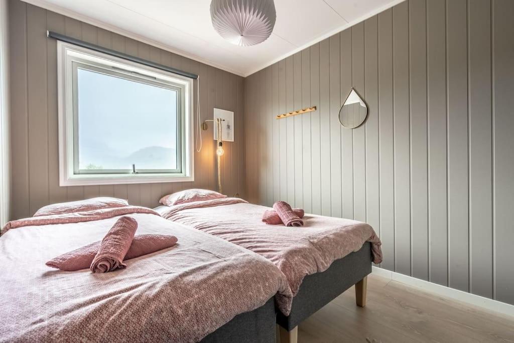 Вилла Sundet Lofoten Holiday House Sund  Экстерьер фото