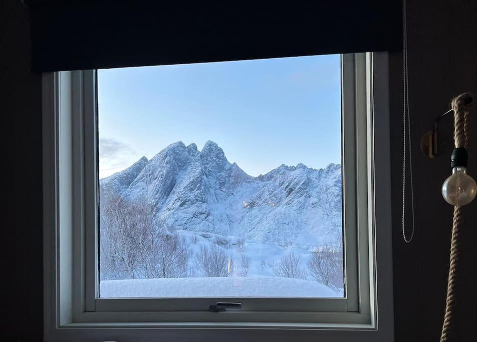 Вилла Sundet Lofoten Holiday House Sund  Экстерьер фото